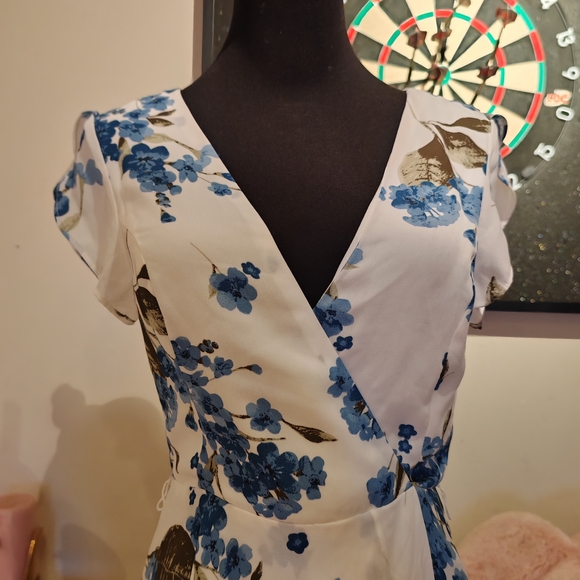 lulus French Countryside White Floral Print High-Low Dress 015000 - Picture 6 of 13